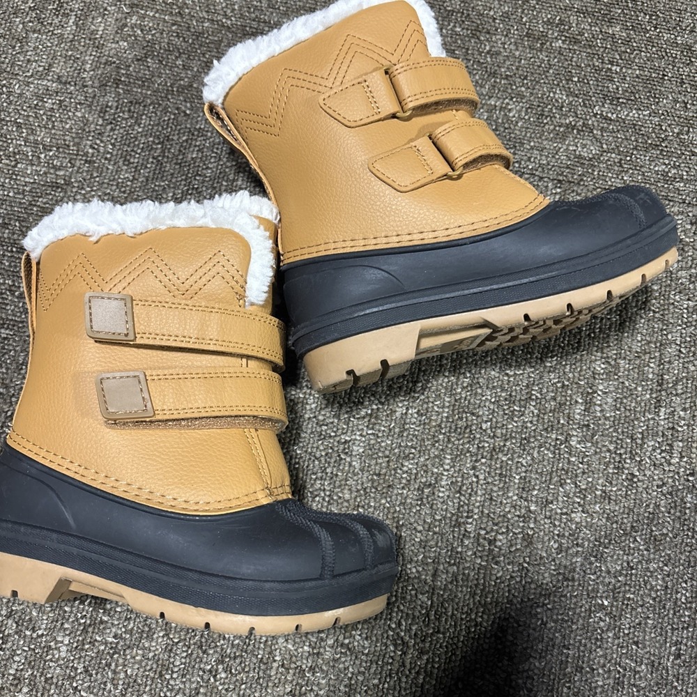 Cat & Jack Toddler Size 8 Denver Waterproof Snow Boots